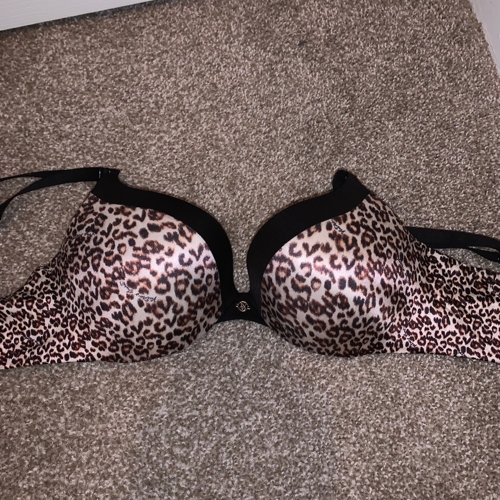 Victoria’s Secret Leopard Push Up 34C